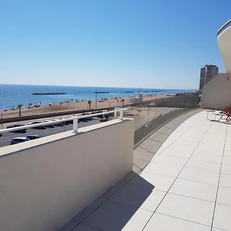 Spendide Confort, Archipel T4 En Bord De Plage, Avec Grande Terrasse Amenagee,spa Et Parking Prive