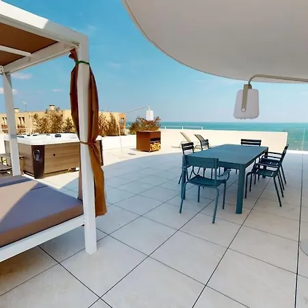 Spendide Confort, Archipel T4 En Bord De Plage, Avec Grande Terrasse Amenagee,spa Et Parking Prive Apartmán *
