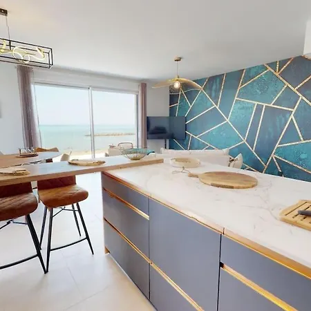Spendide Confort, Archipel T4 En Bord De Plage, Avec Grande Terrasse Amenagee,spa Et Parking Prive * Valras-Plage